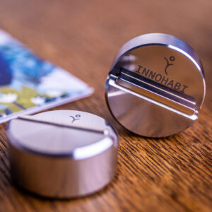 Podstawka do kart Innohabi, zbliżenie